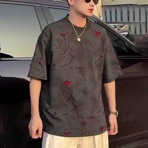 เสื้อยืดโอเวอร์ไซส์พิมพ์ลายสำหรับผู้ชาย แขนสั้น คอกลม สไตล์สตรีท ผ้าเจอร์ซีย์ถัก 100% ผ้าฝ้าย ระบายอากาศได้ดี น้ำหนัก 220 กรัม - Product Image 4