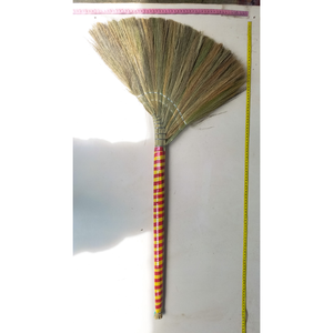 Balai en herbe naturelle - Fabriqué en herbe naturelle, écologique et durable - Convient pour le nettoyage intérieur et extérieur - Product Image 6