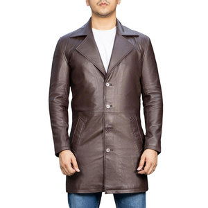 Manteau en cuir à finition douce avec design long, col classique, fermeture sécurisée sur le devant et poches pratiques. - Product Image 1