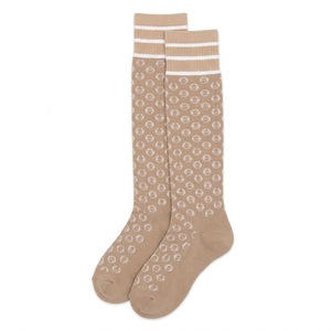 Chaussettes d'équitation montantes rouges personnalisées pour femmes, avec bout et talon noirs, respirantes, séchage rapide, légères et confortables - Product Image 4