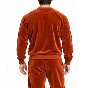 Ensemble de survêtement en velours pour homme, sweat-shirt à col rond avec motif casque sur la poitrine, pantalon de jogging à ourlet côtelé, ensemble deux pièces pour le quotidien - Product Image 5