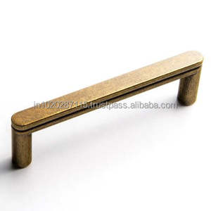 Tirador metálico diseñado para islas de cocina modernas que ofrece una funcionalidad elegante y robusta, adecuado para interiores contemporáneos. - Product Image 4