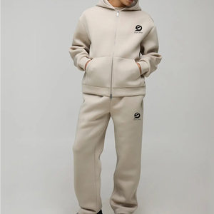 Service OEM Ensemble de survêtement pour homme surdimensionné, style unique, mode streetwear, étiquette privée personnalisée, ensemble de survêtements pour homme - Product Image 1