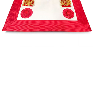 Tablier maçonnique brodé sur mesure, rouge, blanc, bordure dorée, style classique, accessoire de cérémonie pour franc-maçon - Product Image 4