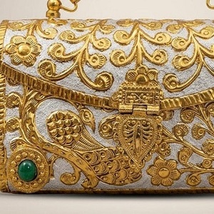 Bolso de Mano Elegante para Aniversario de Bodas, Chapado en Oro, Latón, Hecho a Mano, Forma Personalizada, Tallado, Artesanía Internacional F S - Product Image 4