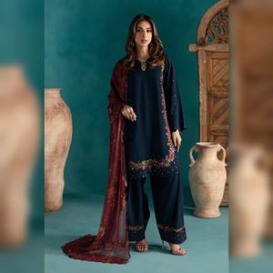 Nueva colección de diseñador Modern Crep Silk Top-Bottom y Dupatta Set Totalmente cosido y listo para usar para fiestas - Product Image 1