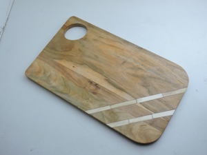 Tabla de cortar de madera y resina con diseño único, tabla de cortar con incrustaciones de resina, tabla de quesos de madera, tabla de quesos a precio de fábrica al por mayor. - Product Image 6