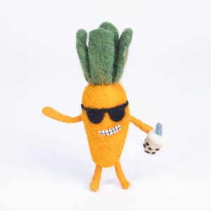 Felt & Yarn Handmade Wool Carrot Toy with Green <b>Top</b> for <b>Easter</b> Decorations and Child Play - Product Image 4