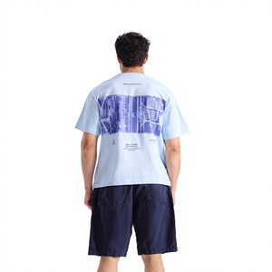 เสื้อยืดผู้ชายสีฟ้าอ่อน ผ้าฝ้าย แขนสั้น คอกลม ทรงโอเวอร์ไซส์ เป็นมิตรกับสิ่งแวดล้อม น้ำหนัก 220 กรัม สวมใส่สบาย พิมพ์ลายด้านหน้า สีพื้น - Product Image 6