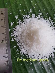 Noix de coco râpée séchée vietnamienne à haute teneur en matières grasses, taille moyenne, pour la pâtisserie, la cuisine, les garnitures et les ingrédients Horeca - Product Image 2