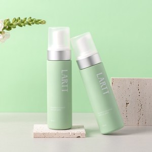 Limpiador facial espumoso con extractos naturales de Centella y control de grasa, espuma purificante con pH suave y ácido hialurónico, limpiador facial natural. - Product Image 2