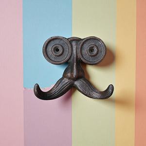 Gancho de pared con forma de bigote, gancho decorativo de metal, perfecto para colgar llaves, bolsos, toallas y como elegante decoración de pared para el hogar, procedente de la India. - Product Image 3