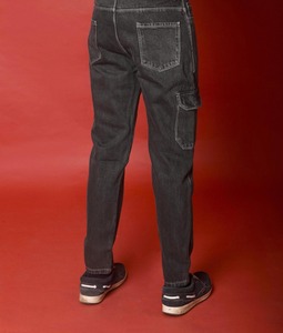 Jean en denim tissé noir mi-lourd pour homme, coupe décontractée, jambe large, extensible, élégant et écologique – Disponible en ligne - Product Image 3