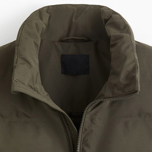 Daizen Star Men's Olive Stand Collar Puffer Vest Zipper Closure Windproof Casual Winter Outerwear 100% Polyester Solid Color - Product Image 5