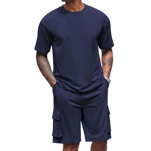 Ensemble t-shirt décontracté bleu marine et short cargo pour homme, col rond, couleur unie, respirant, tenue d'été, vêtements deux pièces - Product Image 1