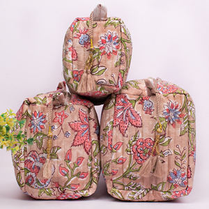Sac de maquillage portable multifonctionnel en coton matelassé de luxe fait à la main, grand format, unisexe, accessoires de voyage, magnifique motif floral - Product Image 2