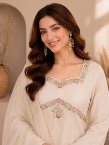 Nuevo diseño moderno de Salwar Kameez para bodas, fiestas y festivales, de un proveedor y exportador indio. - Product Image 2