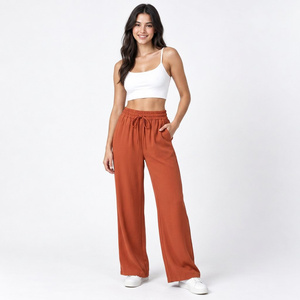 Pantalones Deportivos Personalizados para Mujer, de Algodón y Felpa, con Detalle de Bordado Personalizado, Cintura con Cordón Ajustable, Puños Acanalados y Corte Holgado - Product Image 6