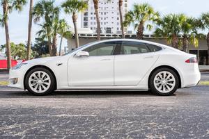 Tesla Model S 100D <span class=keywords><strong>2018</strong></span> usado premium ~35,50 millas - Product Image 4