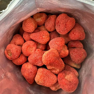Suministro de Fábrica: Fresas Liofilizadas de Vietnam, Rebanadas Crujientes, Ligeras y Dulces, Venta al por Mayor a Granel - Product Image 1