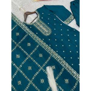 Conjunto de Traje de Chifón de Diseñador con Bordado y Lentejuelas - Product Image 6