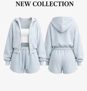 Ensemble décontracté 2 pièces pour femme : sweat à capuche et short, haut court à manches longues, survêtement en polaire écologique, tenue de détente avec logo - Product Image 2