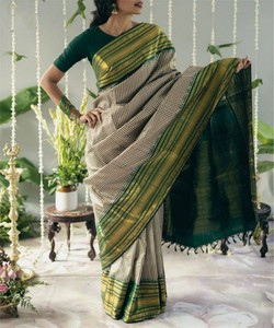 Sari tradicional indio de seda con diseño a cuadros verde y beige con borde dorado para bodas, sari largo hasta el suelo para mujer - Product Image 1