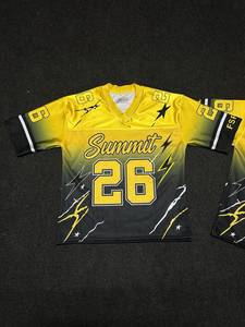 Camiseta de Fútbol Retro Personalizada con Malla Impresa, Manga Corta, Diseño Sublimado de Dos Paneles, Malla de Poliéster de Secado Rápido - Product Image 1