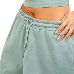 Shorts de course pour femmes Soft Touch Performance Gear, design flexible adaptatif, tissage ventilé, construction robuste, pour les sports de plein air et la course à pied. - Product Image 3