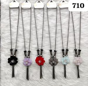 Collier long PingBling pour femme, multicolore, noir canon de fusil, plaqué zinc, collection avec pendentif floral superposé et centre en cristal - Product Image 1