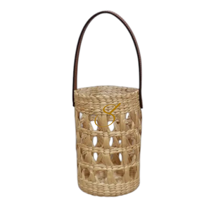 Cesta Porta Botellas de Vino Tejida con Jacinto de Agua – Bolso Rústico, Decoración Natural para el Hogar - Product Image 1