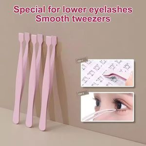 Pince à épiler de précision en acier inoxydable à pointe lisse pour l'application de faux cils - Product Image 2
