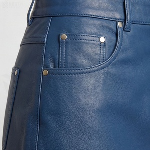 Minifalda de Mujer de Cintura Alta de Piel Sintética con Abertura Asimétrica, Color Sólido Brillante, Diseño Dividido, Estilo Tejido para Todas las Estaciones - Product Image 5