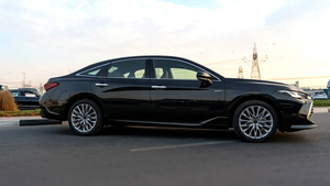 BRAND NEW 2025 <b>TOY</b> OTA AVALON 14KM 5SEATERS 4CYLINDER 199HP AUTOMATIC TRANSMISSION - Product Image 4