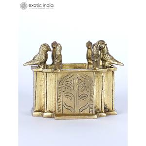 Pot de fleur en laiton de 3 pouces fait à la main avec un design de petits oiseaux pour la décoration intérieure et les cadeaux Fabriqué en Inde - Product Image 3