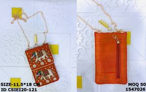 Mini sacs à main brodés faits à la main avec poignée en perles – Sacs à bandoulière de créateur motif paon et éléphant pour soirée - Product Image 5