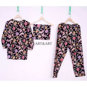 Robe de nuit élégante pour femmes, faite à la main, imprimé floral, 100% coton, respirante, douce, de haute qualité, col rond, ensemble de pyjama, cadeau pour demoiselle d'honneur - Product Image 5