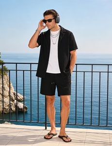 Ensemble homme vibrant imprimé aquarelle : chemise à manches courtes et short de plage assorti – Tenue décontractée estivale colorée pour les vacances - Product Image 2