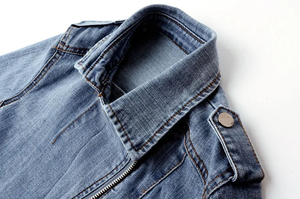 Chaqueta Vaquera para Mujer con Cierre de Botones, Textura Suave, Cómoda para Uso Diario, OEM, Tela Vaquera Premium Lavada, Costuras Duraderas - Product Image 4