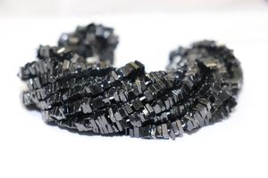 Cuentas de espinela negra de 4-6mm al por mayor, Forma cuadrada lisa, piedra lunar Natural de 16 pulgadas de largo, Cuadrado Heishi - Product Image 4