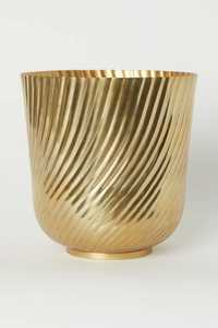 Luxury Metal Planter Designed With Premium <b>Powder</b> Coating And Modern <b>Texture</b>, Perfect For Home Décor And Stylish - Product Image 1