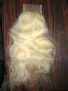Closure en dentelle HD 4x4 blonde indienne 613 - Product Image 1