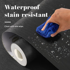 Papel pintado impermeable del efecto del panel de madera negro texturizado natural grueso del PVC Papel de pared de grano de madera para la sala de estar de la cocina - Product Image 3