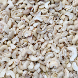 Wholesale Cheap Cashew <b>Kernel</b> SANTIGO Cashew <b>Nuts</b> Broken WS LP SP BB <b>Nuts</b> <b>Kernels</b> Customized Cutting Size - Product Image 1