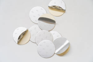 Traitements en feuille métallique imprimée et découpée avec film d'étanchéité PET de qualité alimentaire pour usage alimentaire et pharmaceutique - Product Image 2