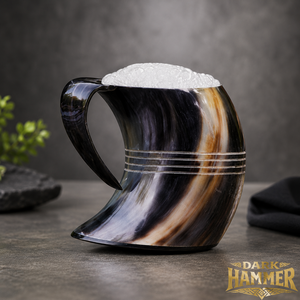 Taza de Beber Hecha a Mano con Diseño Moderno, Ecológica, de Cuerno de Búfalo, con Asa, Estilo Antiguo Vikingo, Base Negra de Cuatro Líneas - Product Image 3