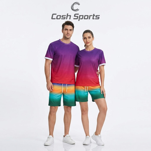 ชุดกีฬาไล่เฉดสีแบบซับลิเมชั่น ขายส่ง เสื้อยืดประสิทธิภาพสูงพร้อมโลโก้สั่งทำ และกางเกงขาสั้นเอวยางยืดสำหรับชุดออกกำลังกาย - Product Image 1