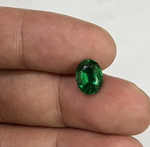 ธรรมชาติที่ไม่ได้รับการรักษา2.00 Cts รูปไข่อัญมณีมรกตหลวมจากแหล่งกำเนิดของแซมเบียที่มีสีเขียวสดใส - Product Image 2