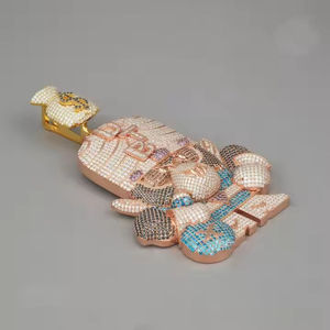 Pendentif de dessin animé plaqué or rose en alliage avec strass en cristal, bijou unisexe mignon à thème, cadeau - Product Image 1