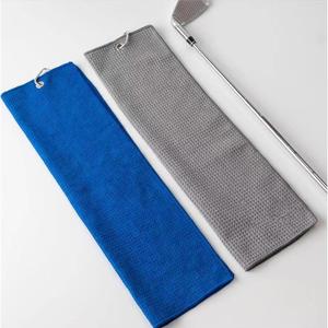 Toalla de Golf de Microfibra de Secado Rápido, Plegable en Tres Partes, con Diseño de Waffle, para Limpieza de Palos, con Mosquetón, Tamaño Personalizado, Azul Gris - Product Image 1